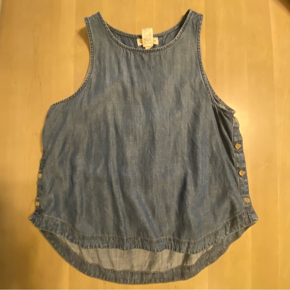 Cloth and Stone Sleeveless Dark Chambray Blouse - M - Picture 3 of 5